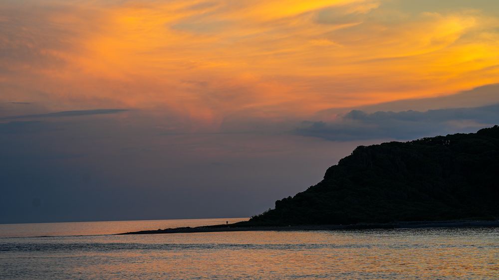 港の夕暮れ（宗像大島）